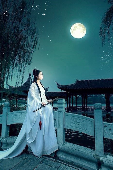 【雀巢】见与不见(散文)