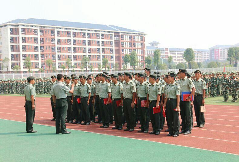 【月光】你且看他(散文)_江山文学网