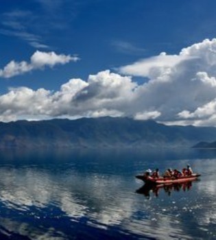 【神舟】泸沽湖——那一片纯净的女儿国（散文）