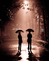 【微刊视界】爱在今夜下雨