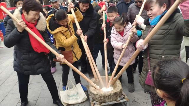 【菊韵】那石臼，那糍粑（散文）