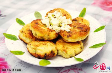 槐花饼的味道（散文）