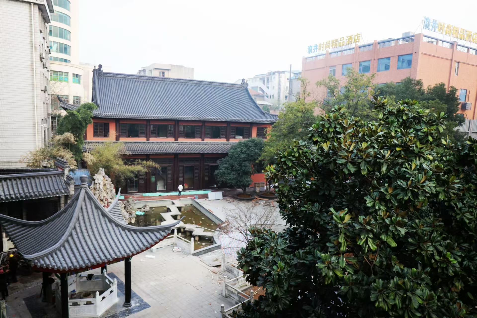【晓荷】风雨庾亮楼（散文）