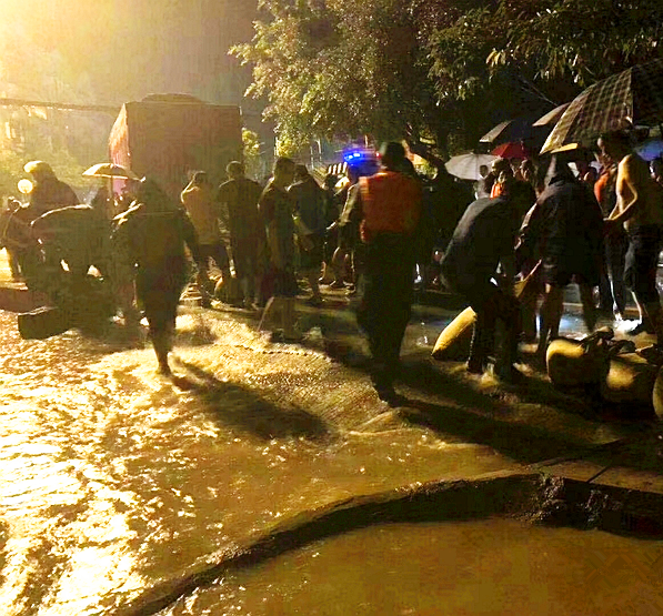 【柳岸】今夜有暴风雨  （小说）