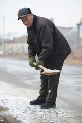 【流云追梦杯】雪中的父亲（散文）