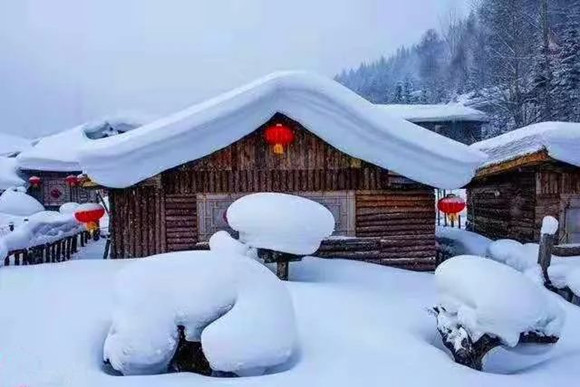 【摆渡】冰雪小镇（散文）
