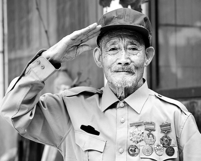 【流年·真色彩】致敬，老兵（征文·散文）