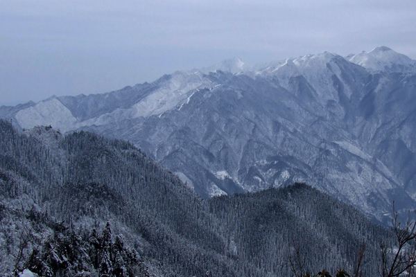 【江南】雪峰山首届冰雪节之闹小年（散文）