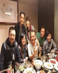 【看点·光】奇葩的同学聚会（微小说）