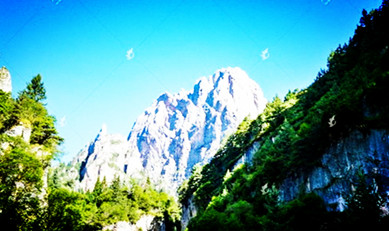 【东篱】您就是那座大山（诗歌/外二首）