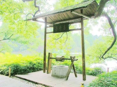 【流云】小巷古井旧时情  （散文）