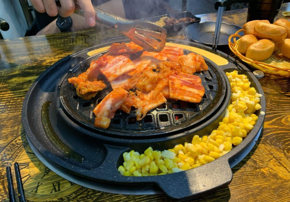 【看点】美食街中的璀璨明珠（随笔）