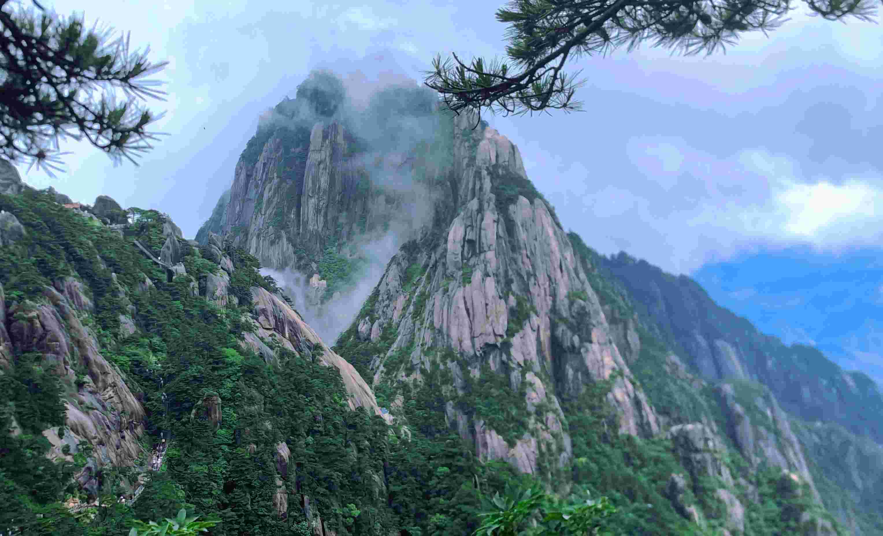 【东篱】黄山险峻山峰——天都峰（散文）