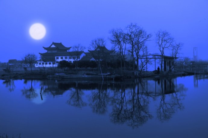 江南月是故乡明诗歌外一首