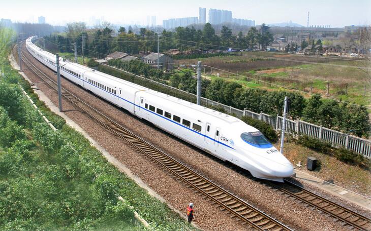 【丁香】我的火车情结(散文)