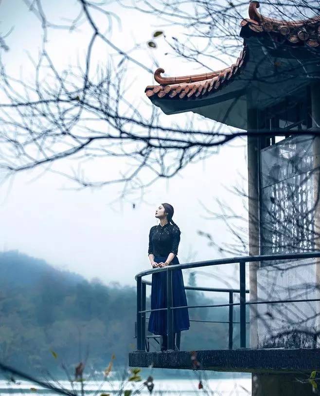 【荷塘“冬之恋曲”征文】樱花树下（小小说）