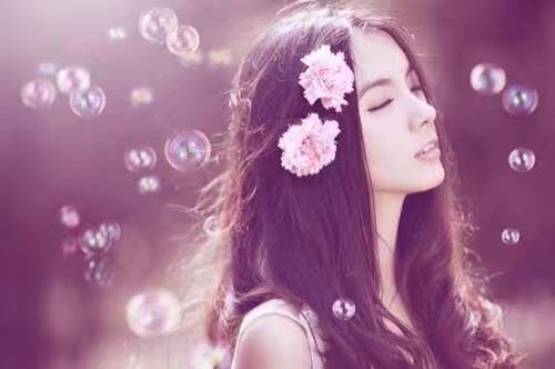 【菊韵】我要为爱飘洒一路花香（诗歌）