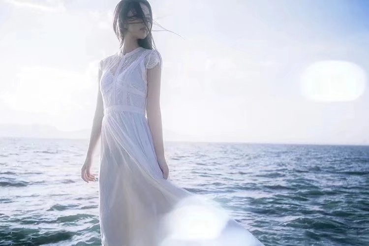 【晓荷*人间百态】大海与胸怀（诗歌）