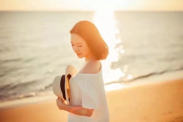 【檀香】九月的诗（诗歌）