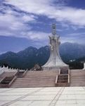 【东北】八友重聚衡阳再上龙虎山（外四首）