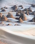 【晓荷.四季的故事】那几天，小城下着倾国倾城的雪（散文）