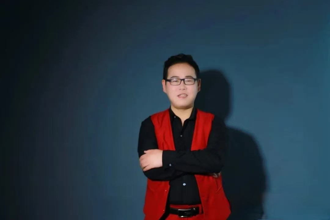 【江山·见证】【柳岸】文字为梯（散文）