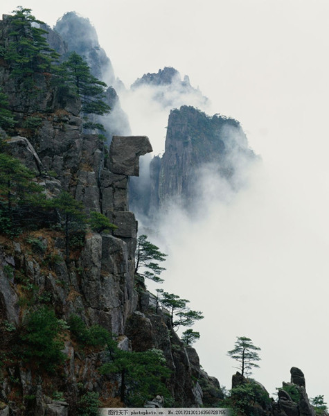 【摆渡】尘埃、高山（外四首）