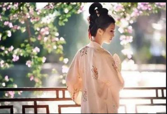 【流年·痕】真姿劲质自安然（征文·散文）