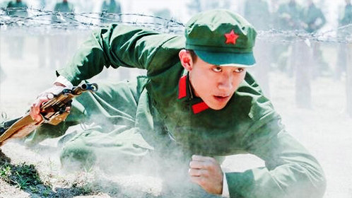 【八一】战场奇遇（小说·旗帜）