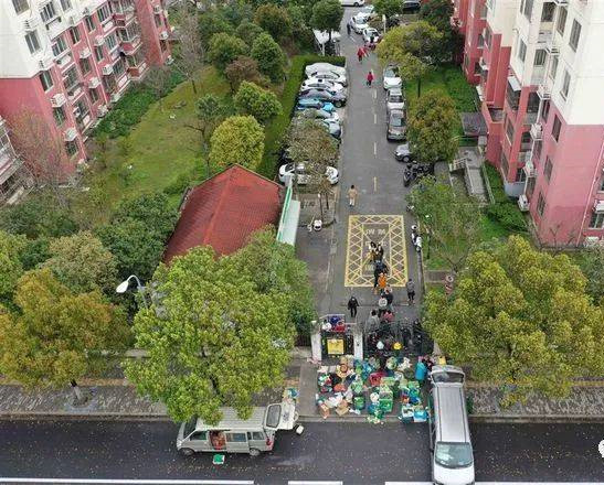 【摆渡】有钱花不出去（散文）