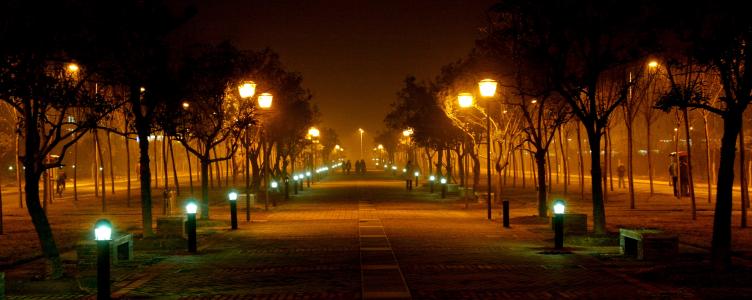 【歌词】夜不晚