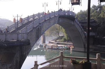 【江山宸光】在越来溪桥上（大学组诗三首）