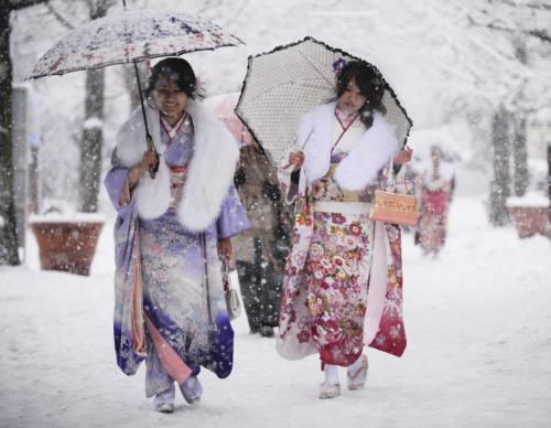 【八一】雪人（外二首·家园）