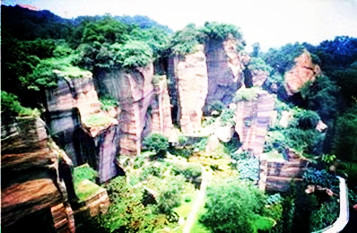 【东篱】悟道莲花山（散文）