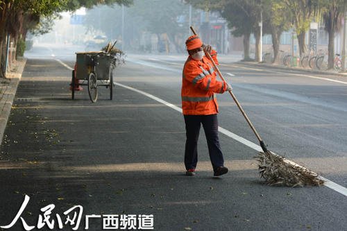 【丹枫】扫帚的自白（微型小说）