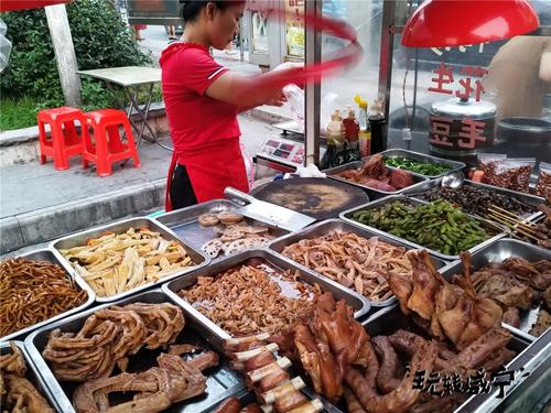 【八一】刘霞的卤菜摊儿（小说）