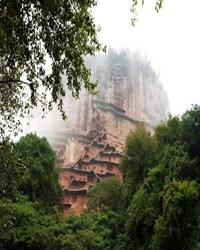 神秘的崆峒十万沟大峡谷