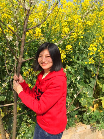 【柳岸•念】一位让我十分震惊的女孩儿（散文）