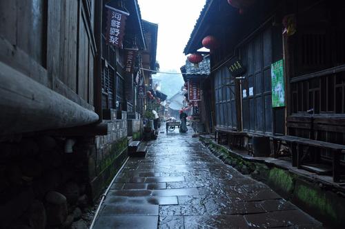 【八一】抉择（小说）