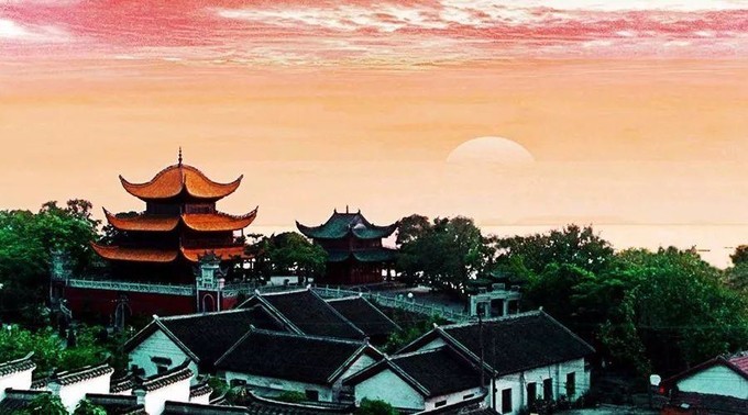 【菊韵】名城未名风光（游记散文）