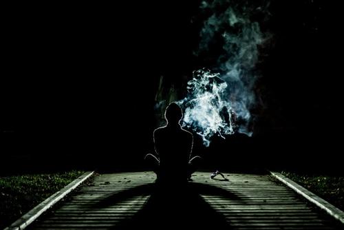 【八一】天黑了，就在黑夜中坐一坐（外四首）