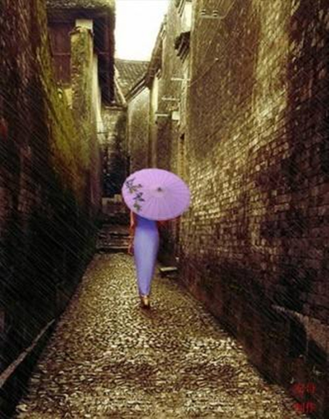 【八一】诗意的梅雨（散文）