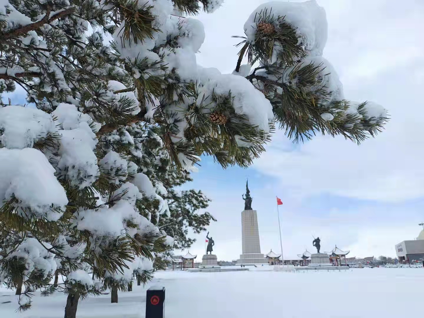 【家园·冬】扫雪（微型小说）