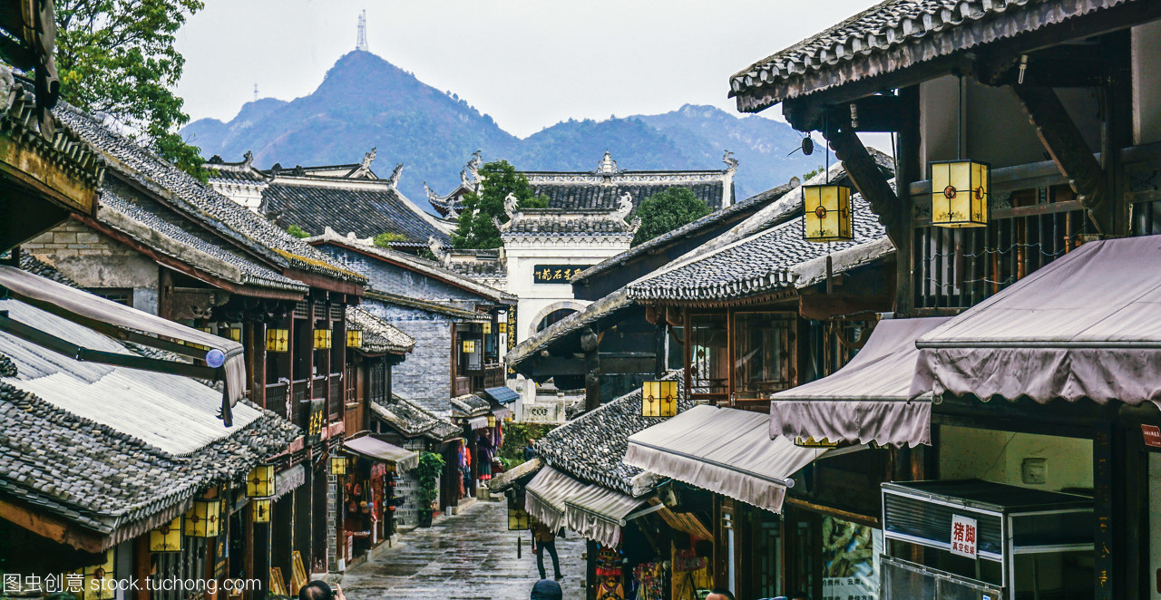 【荷塘】走进青岩古镇（散文）