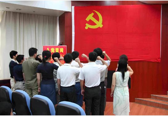 【江山·风景线】【柳岸】七律·重温党史庆辉煌（古韵六首）