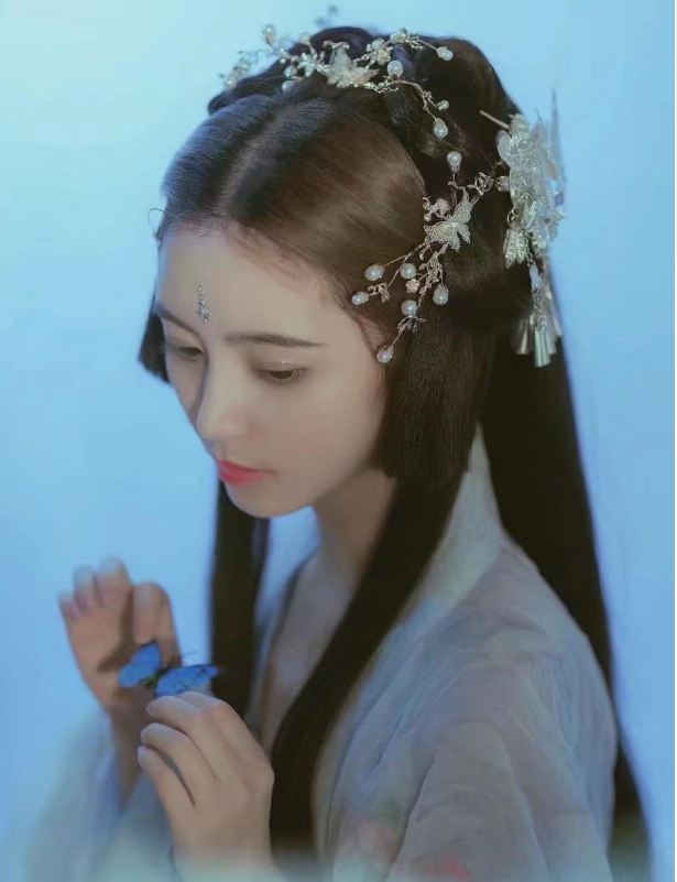 【绿野】风暖人间草木香，一笺清浅入夏来（随笔）