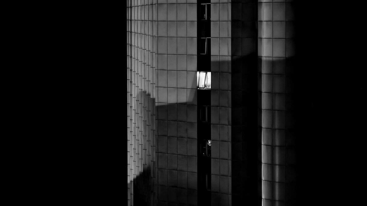 【八一】永不熄灭的灯（外一篇·家园）