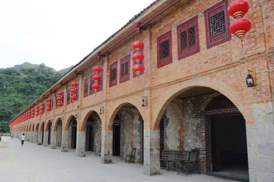 【八一】定福大寨楼（散文）
