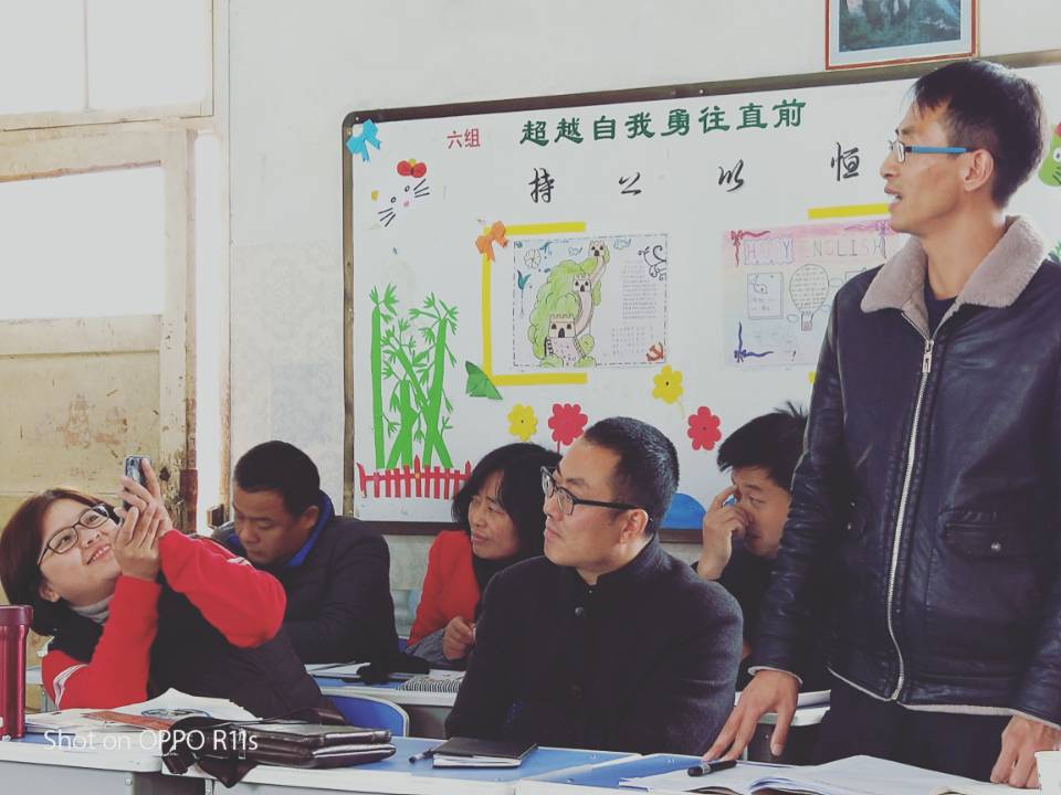 【荷塘】我们在讲台上慢慢变老（散文）