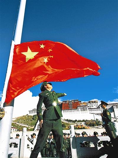 【军警】致敬，国旗卫士（诗歌）